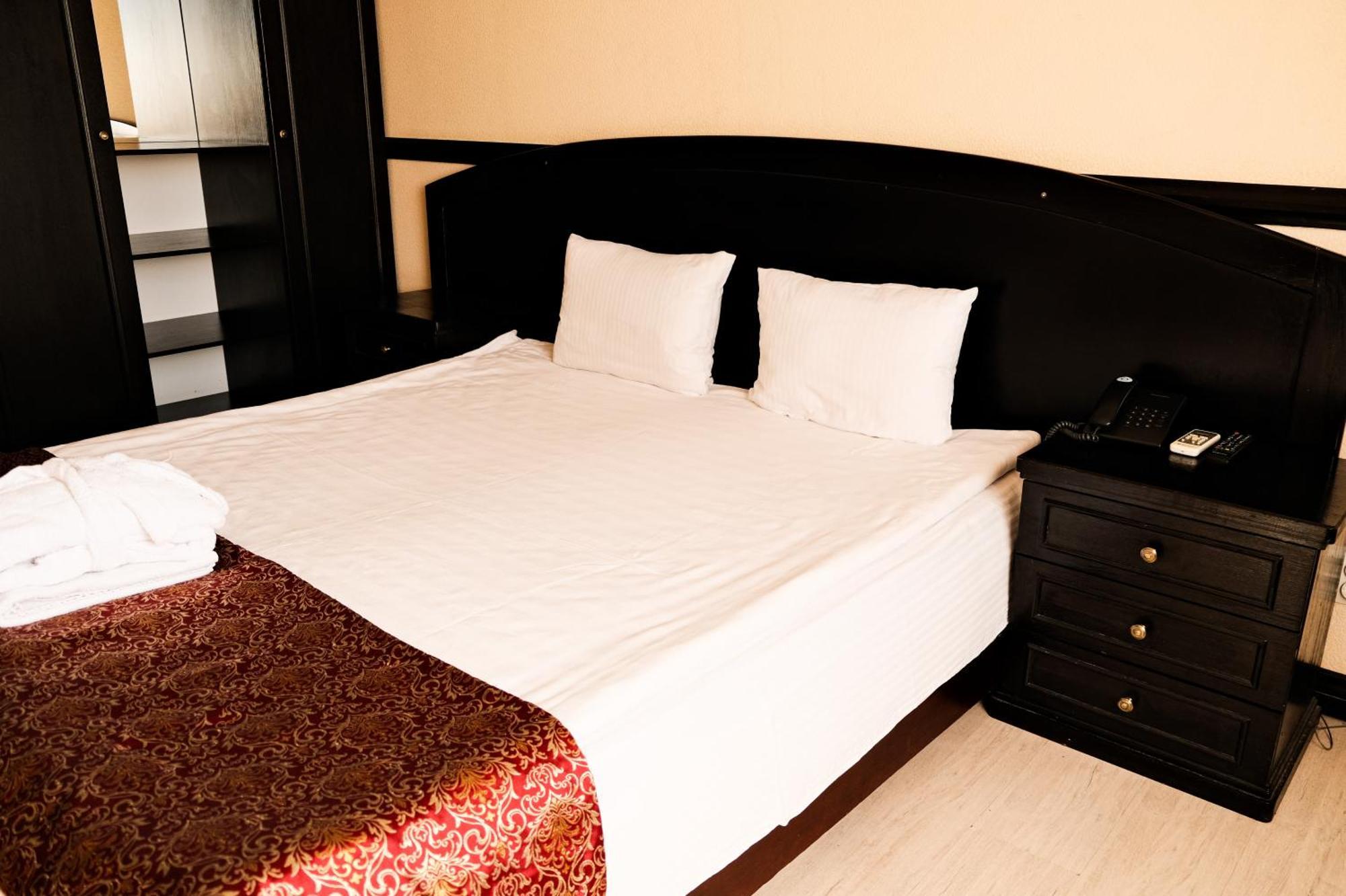 Belon Life Hotel Astana Eksteriør bilde